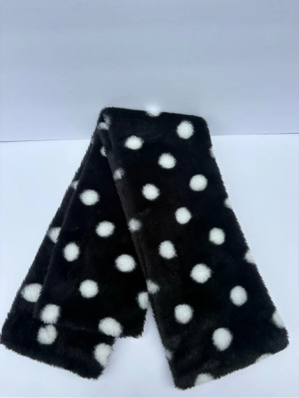 NWOT Anthropologie Unreal Fur Polka Dot Scarf